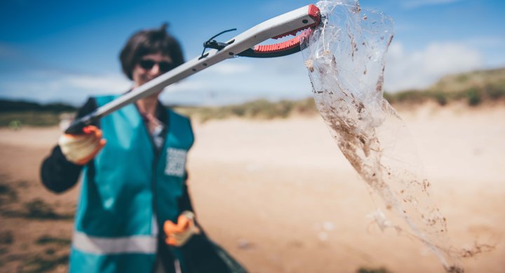 Beach cleans | What you can do | Marine Conservation Society
